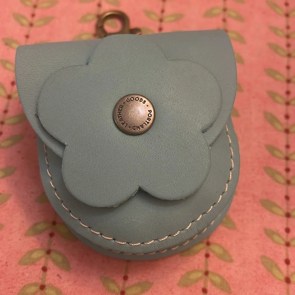 Portland Leather Petunia Pouch Mint - Picture 2 of 5